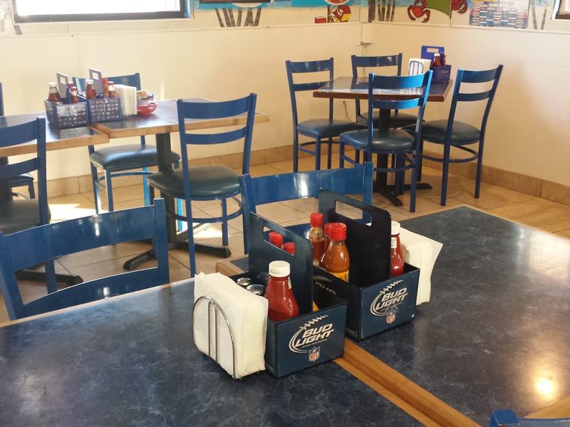 Mariscos Negro Durazo interior